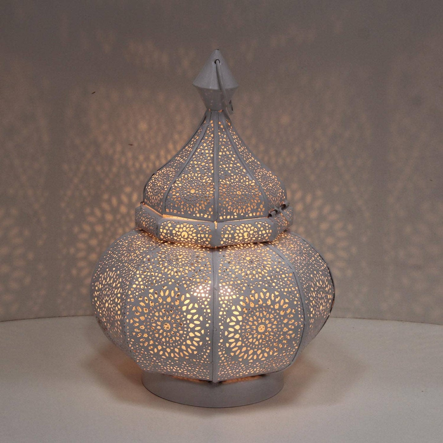 Oriental lantern- Alima table lamp candle holder
