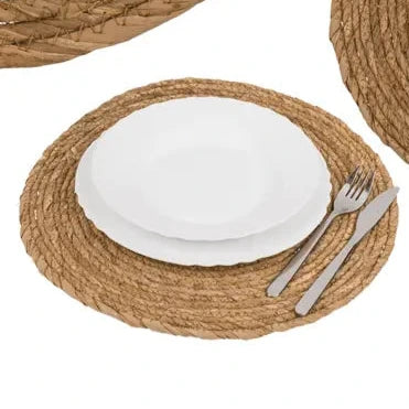 38cm diameter seagrass placemat