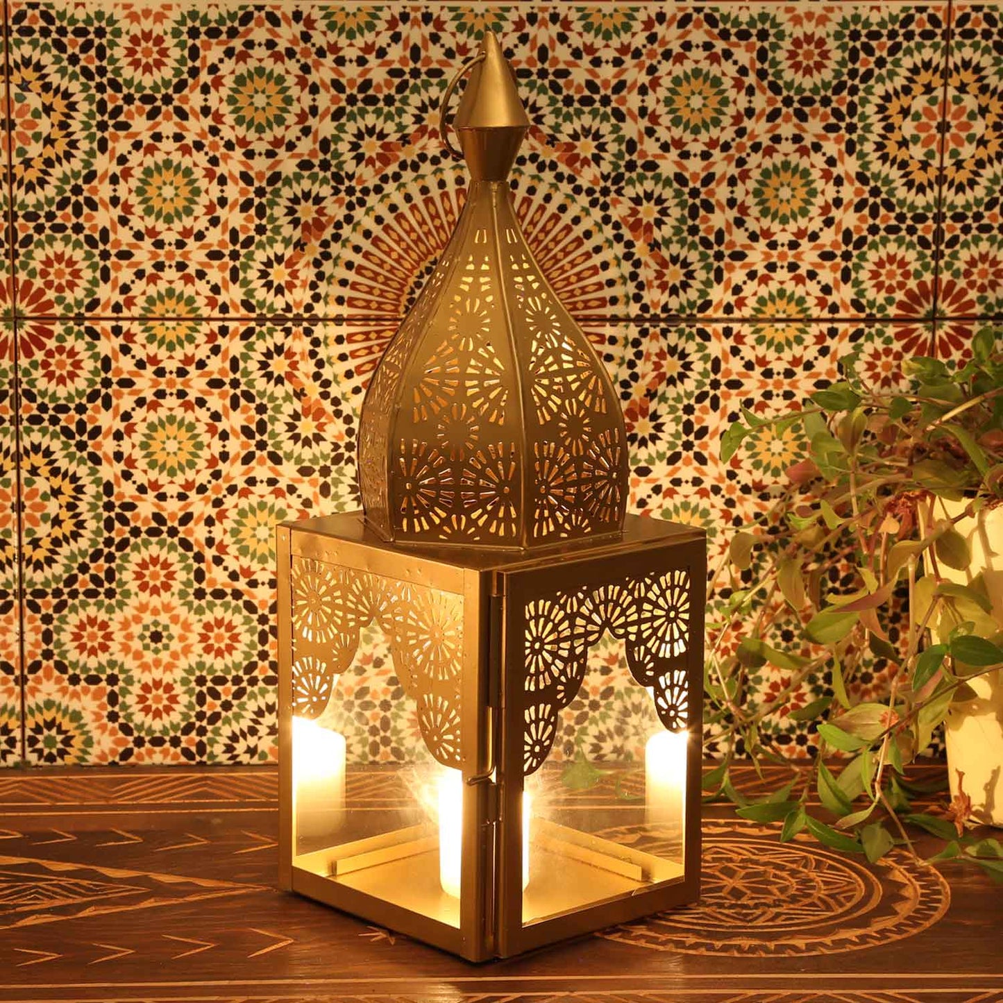 Oriental lantern modena candle holder