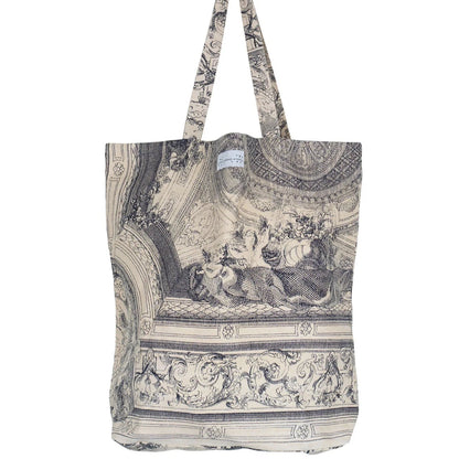 This 100% sustainable cotton bag, is just as versatile as it is beautiful. Whether it becomes your go to reusable shopping bag, a classic tote for keeping your books in or a chic beach bag, this print is sure to turn heads!