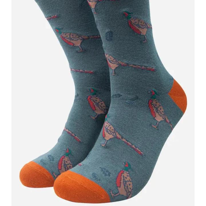 Teal Bamboo mens socks in a teal colour depicting pheasants  An ideal addition to your wardrobe