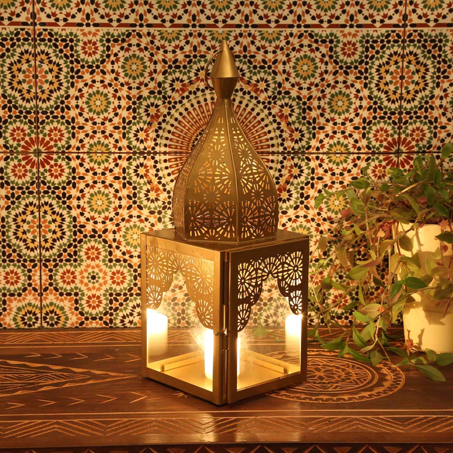 Oriental lantern modena candle holder