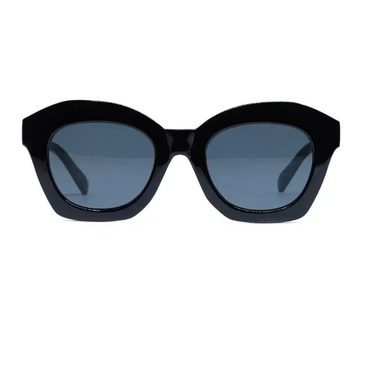 Maclaine Black Sunglasses - Minue