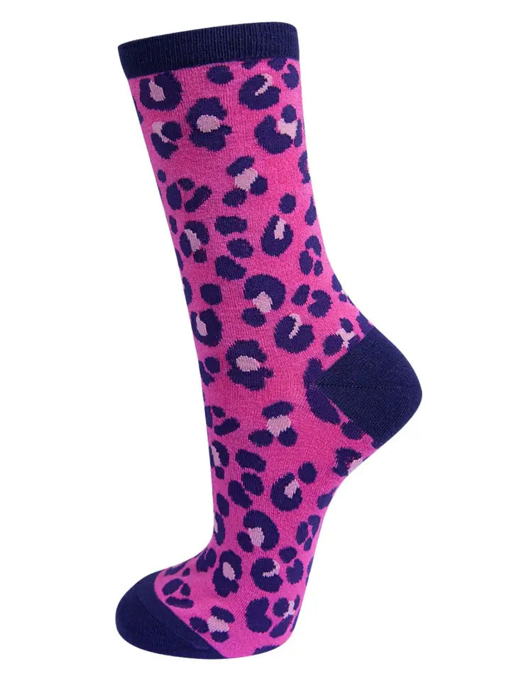 leopard print ladies bamboo ankle socks in pink